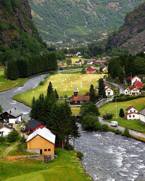 Fl&aringm, Norway