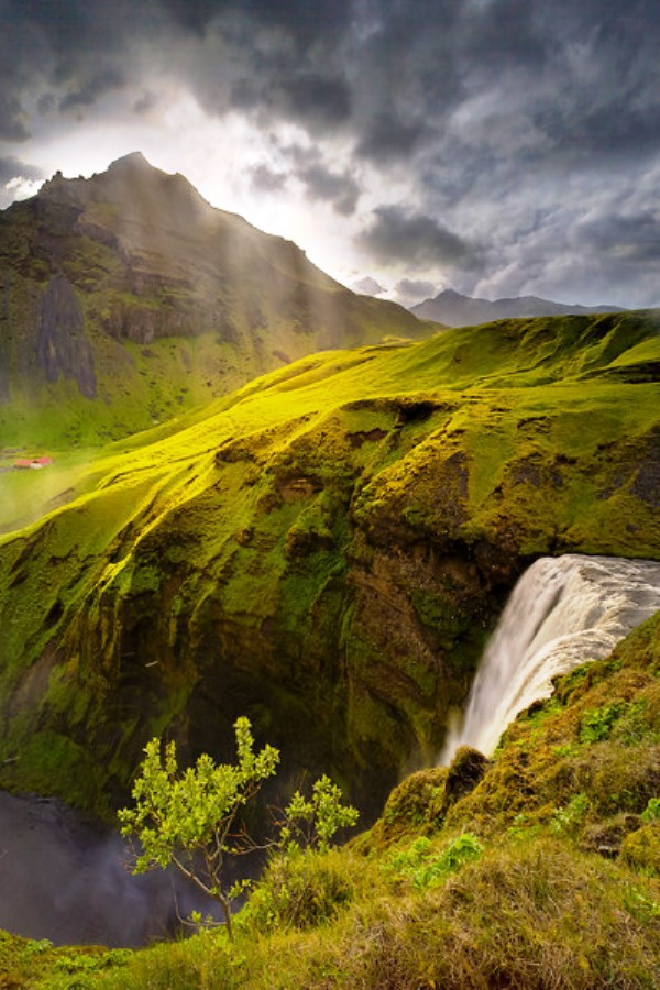 Skogasfoss Waterfall, Iceland