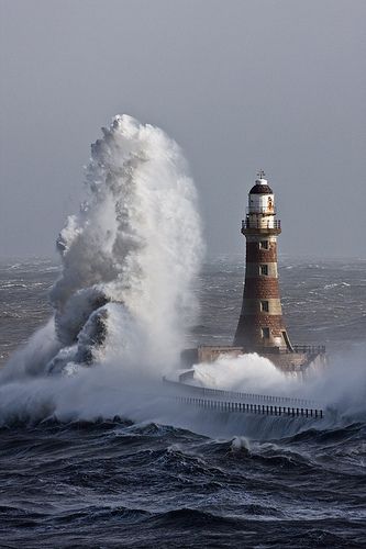 18)Lighthouse,Sunderland,England