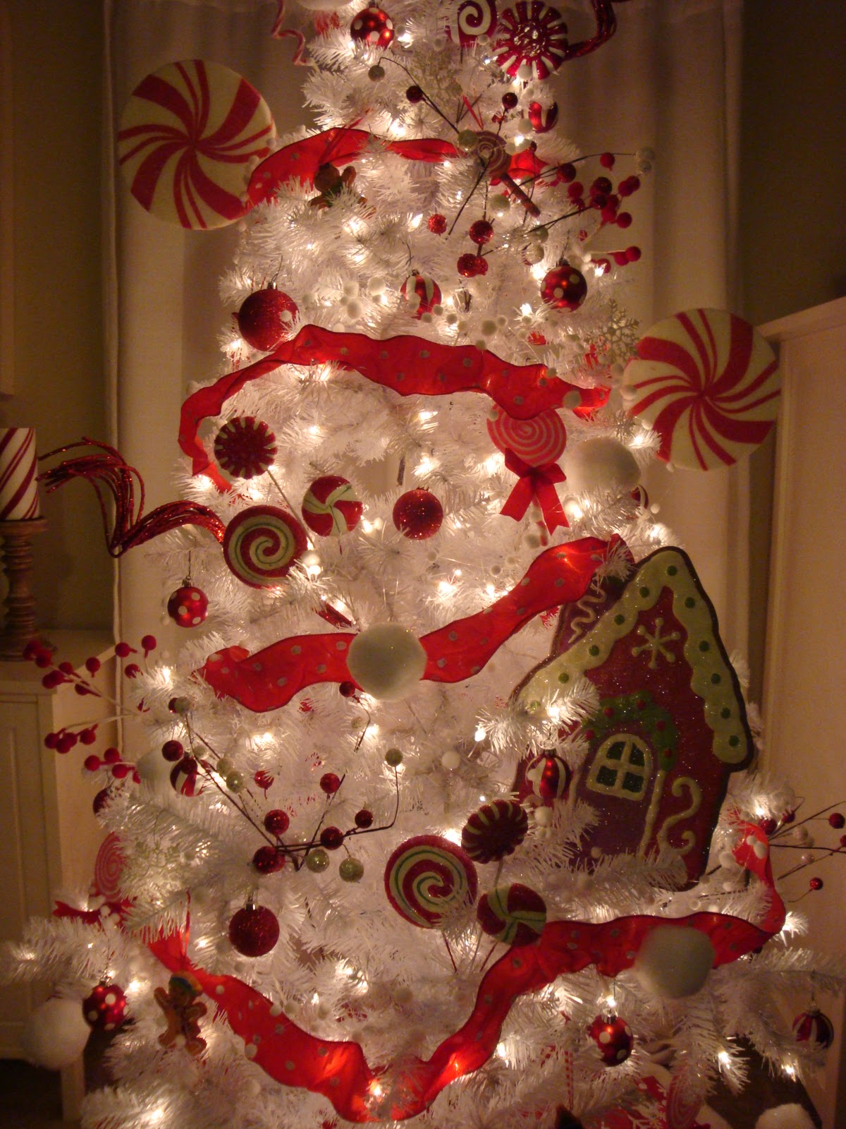 70 Beautiful Christmas Tree Decoration Ideas – The WoW Style