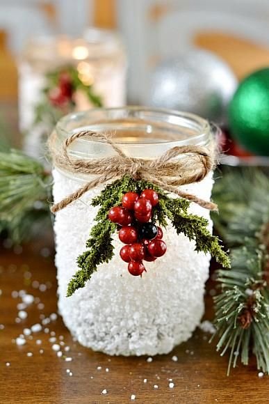 Snowy-Mason-Jar-Incredibly-Easy-to-Make-and-These-Little-Jars-Are-so-Pretty-and-Elegant-So-Many-Great-Ideas