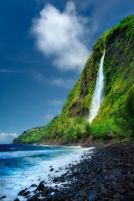 Waipio Valley &ndash Kaluahine Falls, Hawaiian coast on the Big Island, Hawaii