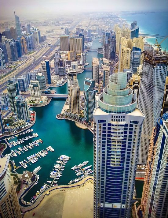 Incredible Dubai Marina Incredible Pictures (I want to visit Dubai one day)..Such a stunning view!