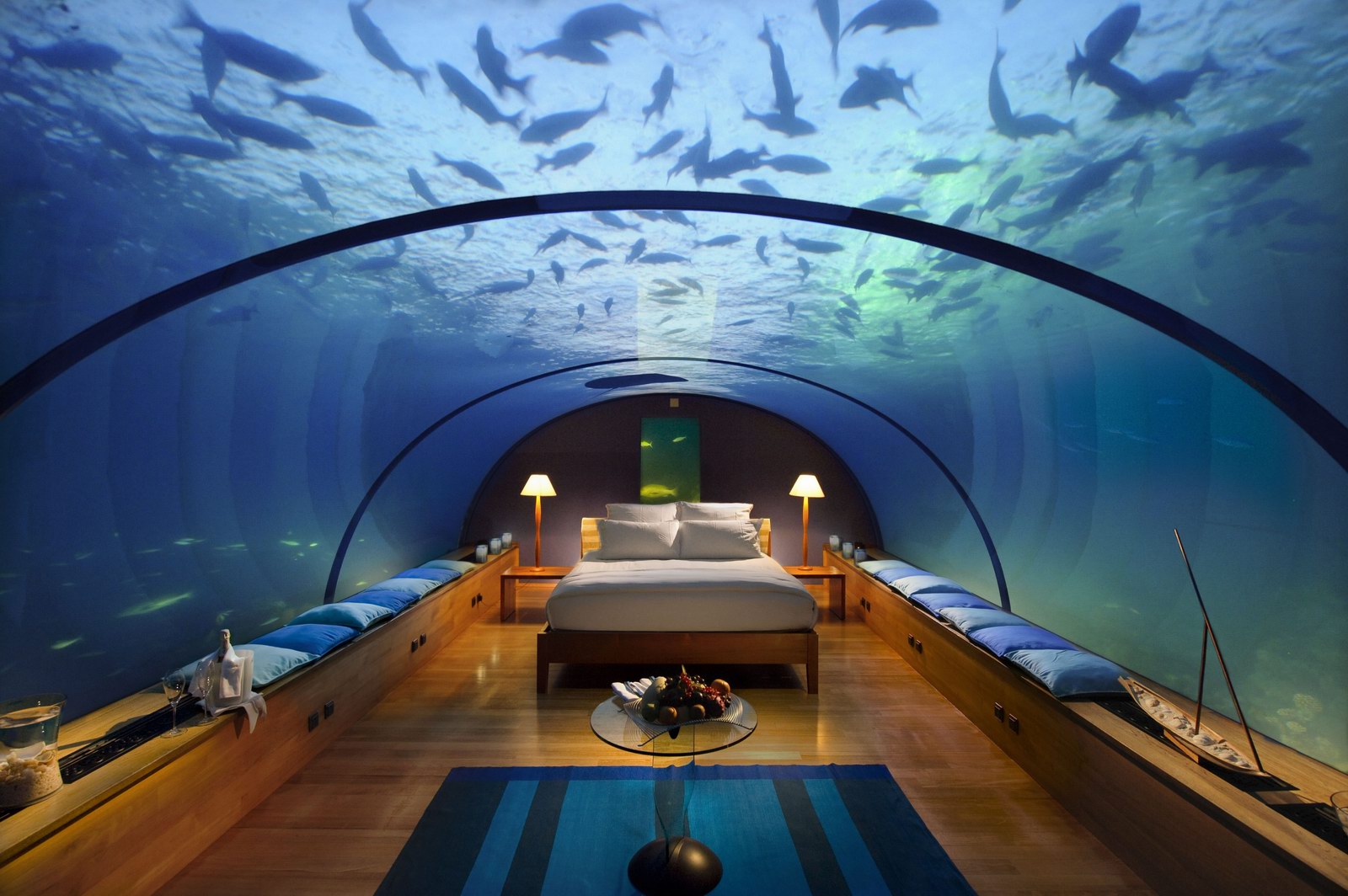 Conrad-Maldives-Underwater-Suite