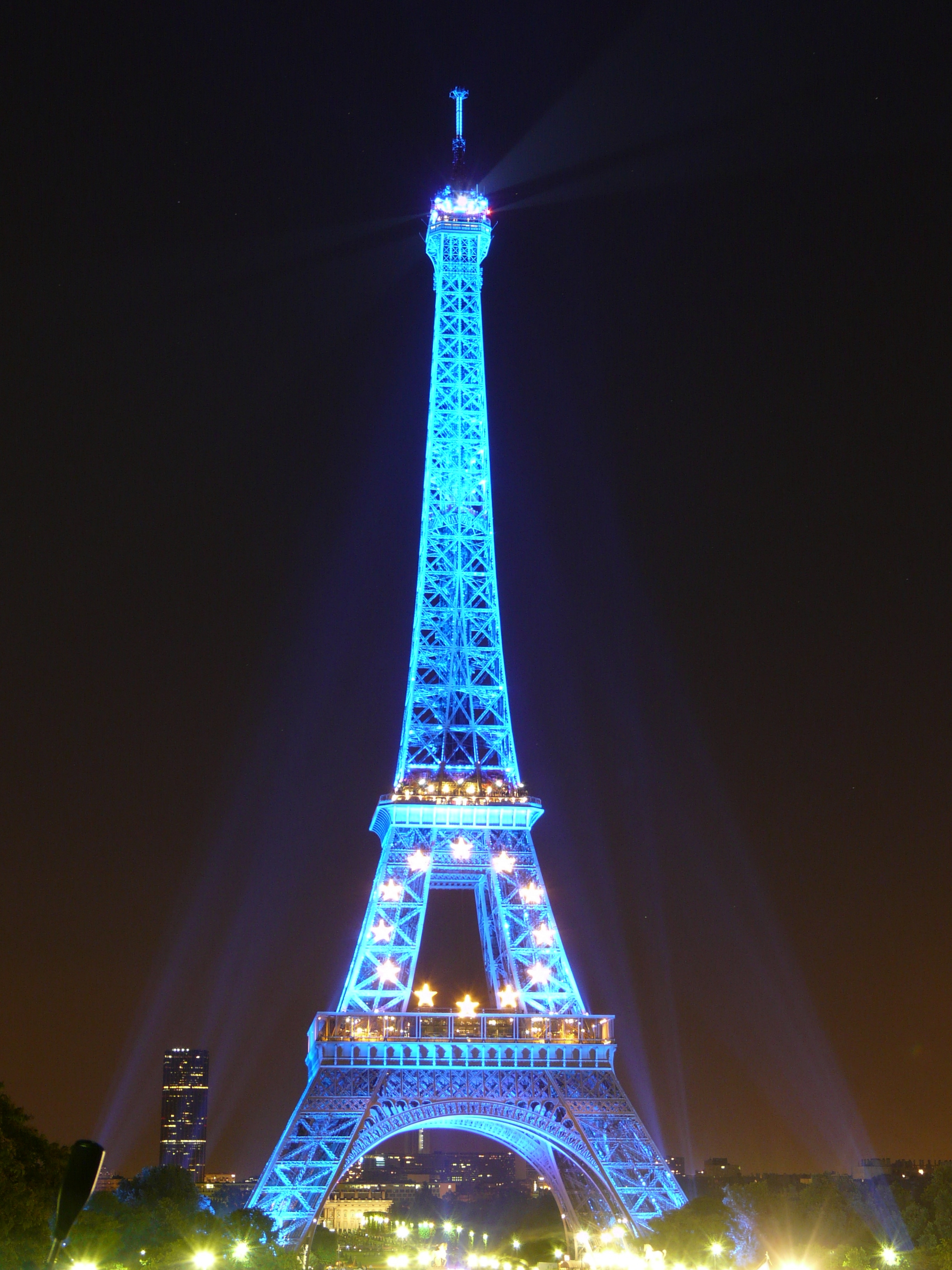 eiffel tower visit night paris breathtaking must lit eu france stars language equator