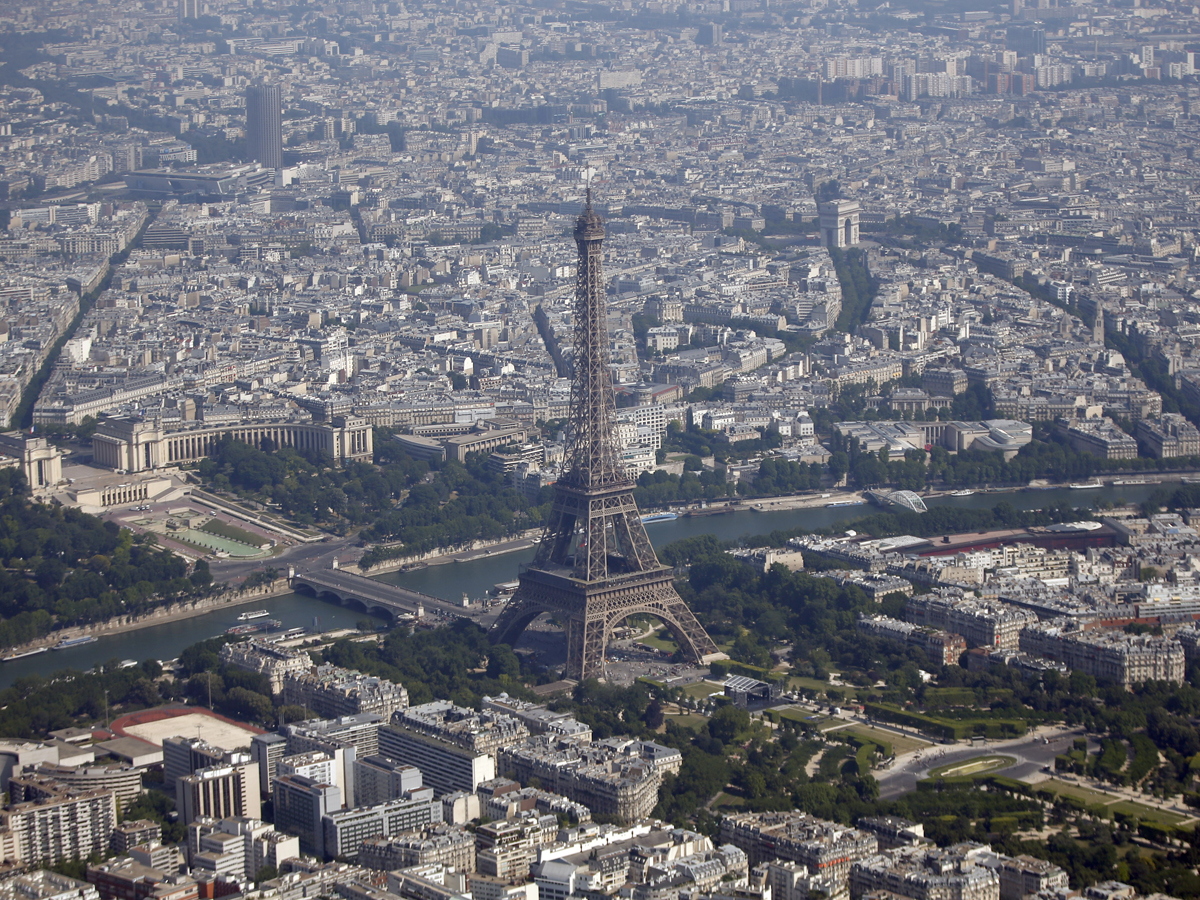 Eiffel-Tower-125-years