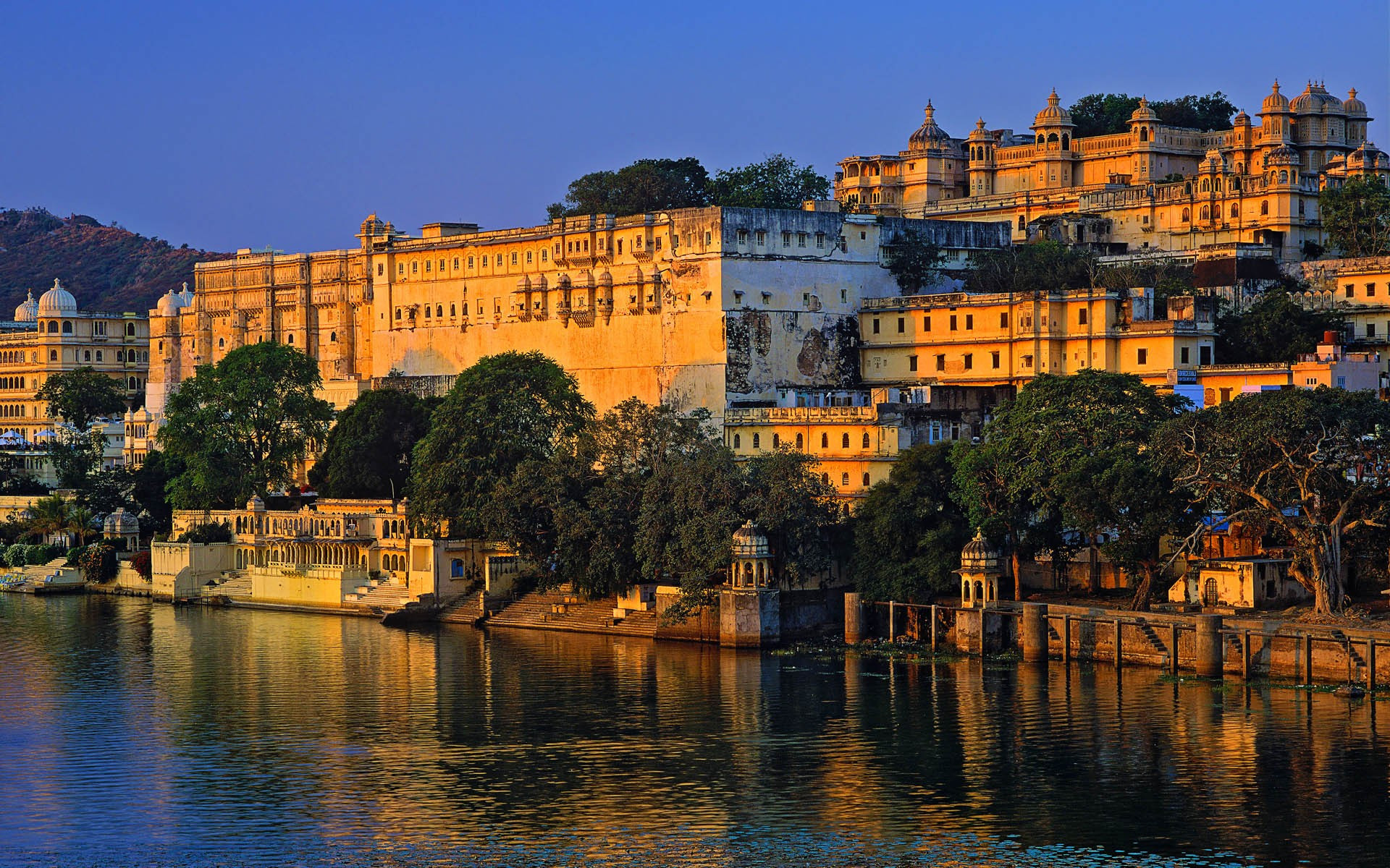 India, Bharat, Rajasthan, Travel Destination, Udaipur, Lake Pichola and the City Palace