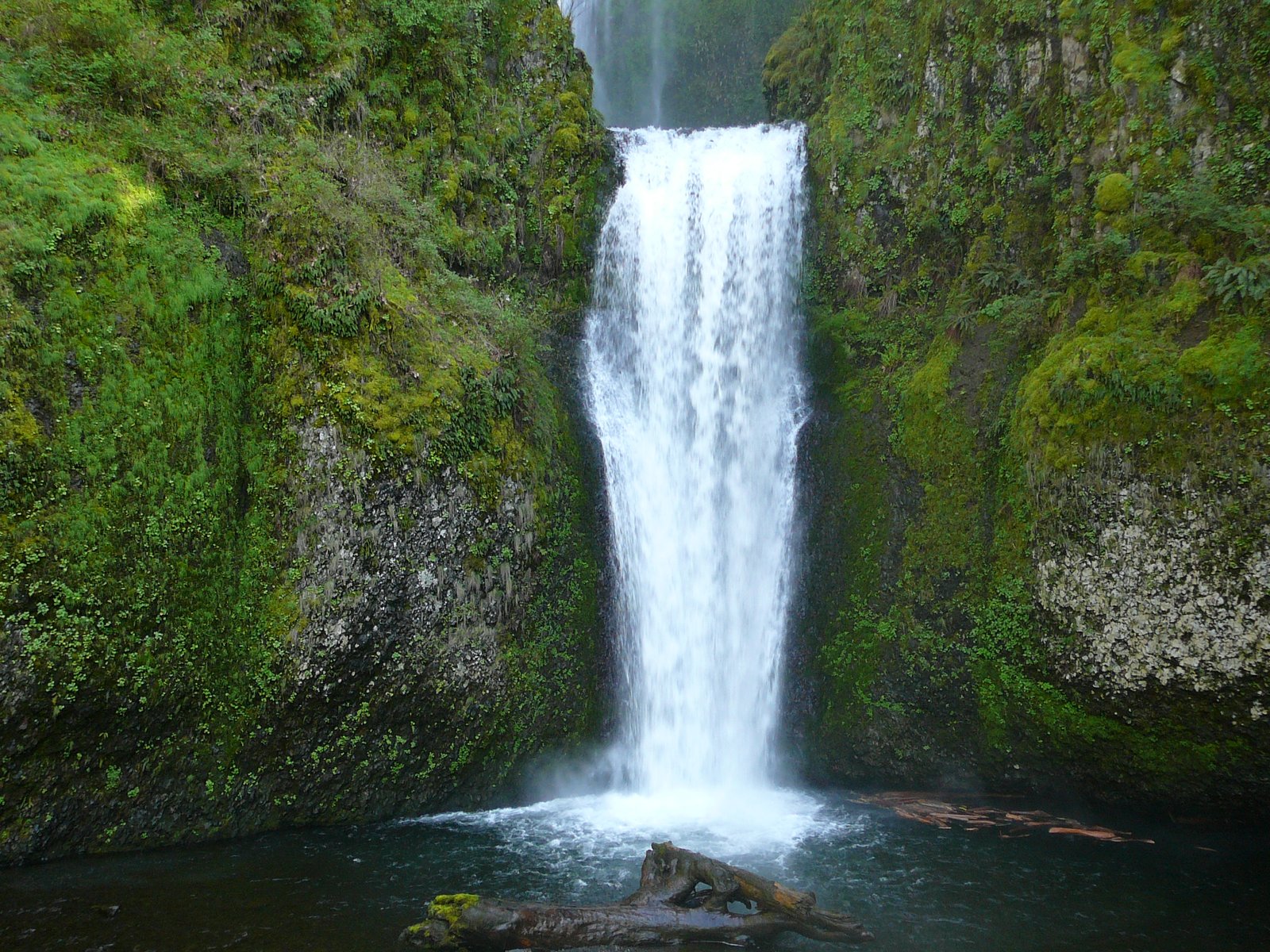 Another Word For Fast Flowing Waterfall