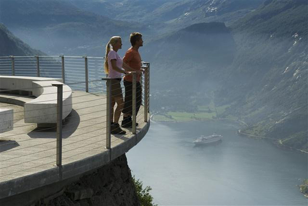 geirangerfjord_lookout_point_more_and_romsdal_west_norway_photo_c_h-innovation_norway