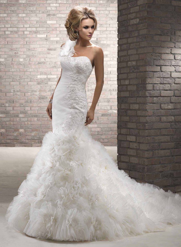 mermaid-wedding-dresses-an-elegant-choice-for-brides-the-wow-style