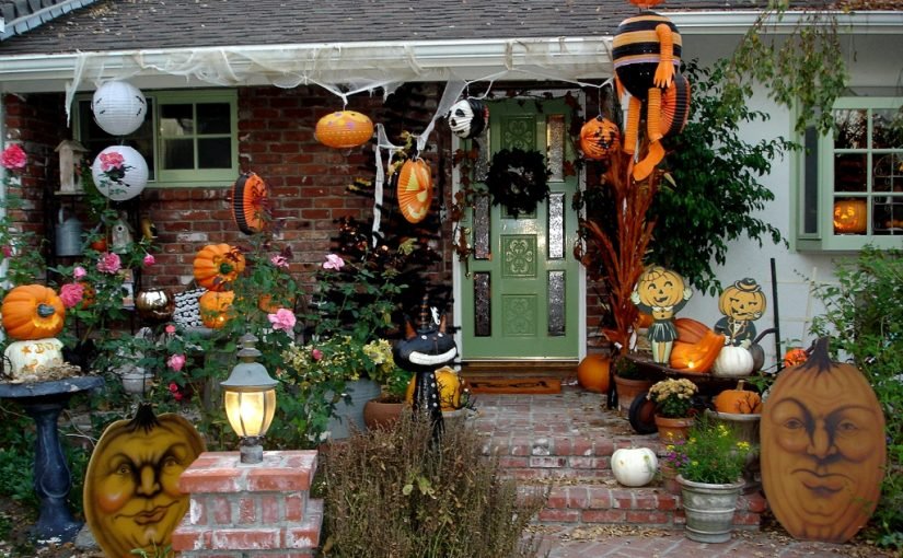 DIY Halloween Decorations for Your Yard