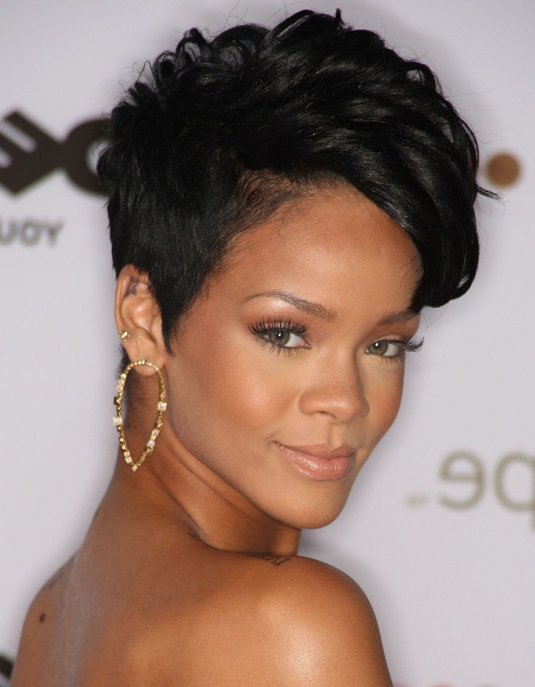 40 Beautiful Short Hairstyles For Thick Hair The Wow Style 