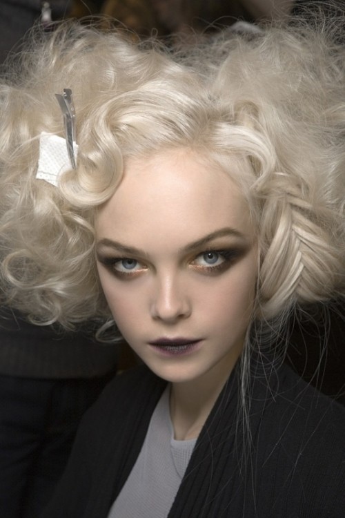 22 Spooky And Crazy Hairstyles For Halloween – The WoW Style