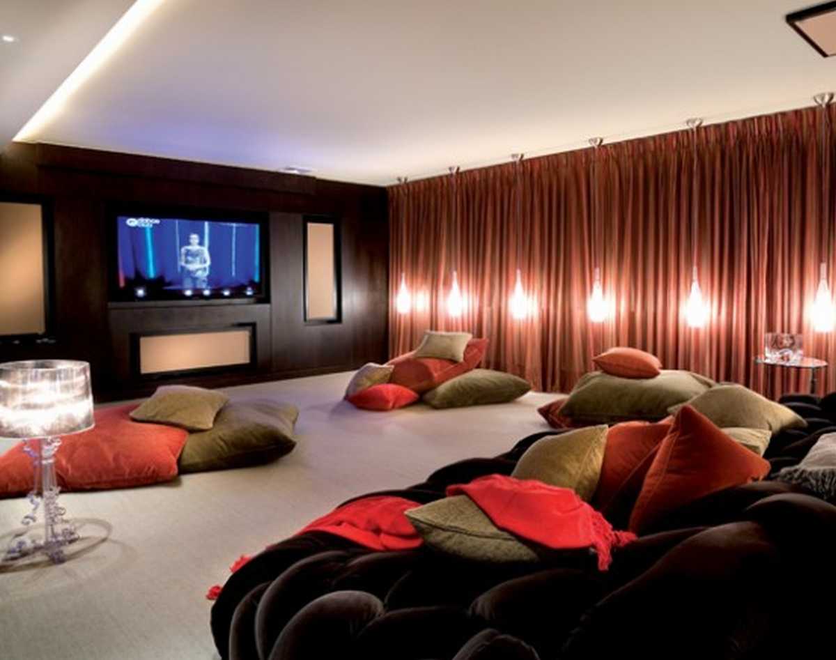 Luxury-Interior-Décor-Home-Theater-Design-Ideas-With-Hanging-Lamp-And-Head-Lamp-Elegant-Luxury-Interior-Design-Ideas-For-Your-Decorate-Home
