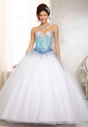 Stunning Prom Dresses Inspiration