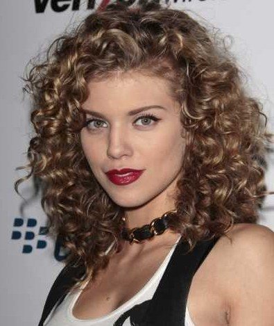 25 Stunning Hairstyles For Curly Hair