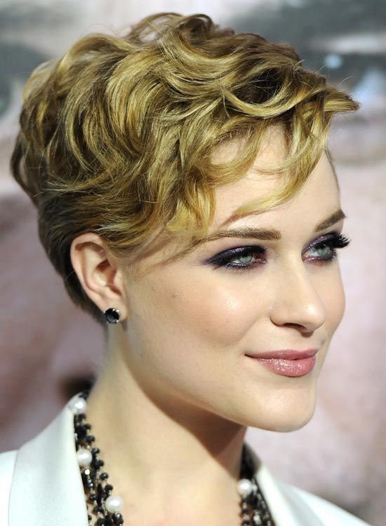 Cute And Classy Curly Pixie Hairstyles For Women