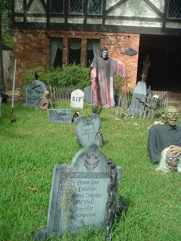 Superlative Halloween Yard Decoration Ideas