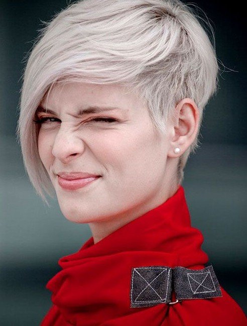 50 Elegant And Charming Short Hairstyles For Women