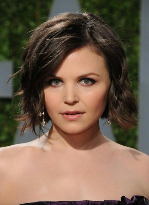 Short Haircuts For Women With Wavy Hair