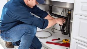 Using a Licensed Plumber Contractor for Any Home Plumbing Projects