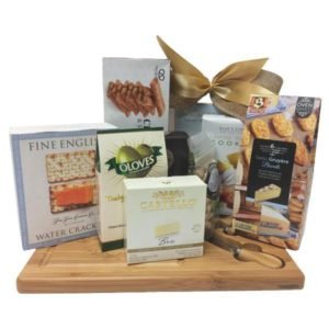 Top 5 People in Your Life Who Deserve a Gift Basket