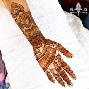 How to Make Your Wedding Extra Special With Mehndi Designs