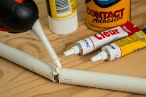 6 Occasions Where Superglue Might Save the Day