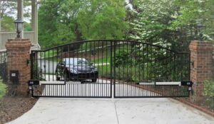 The Benefits Of Investing In A Solar Powered Gate Opener
