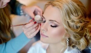 Being All-Rounder Makeup and Hairstylist