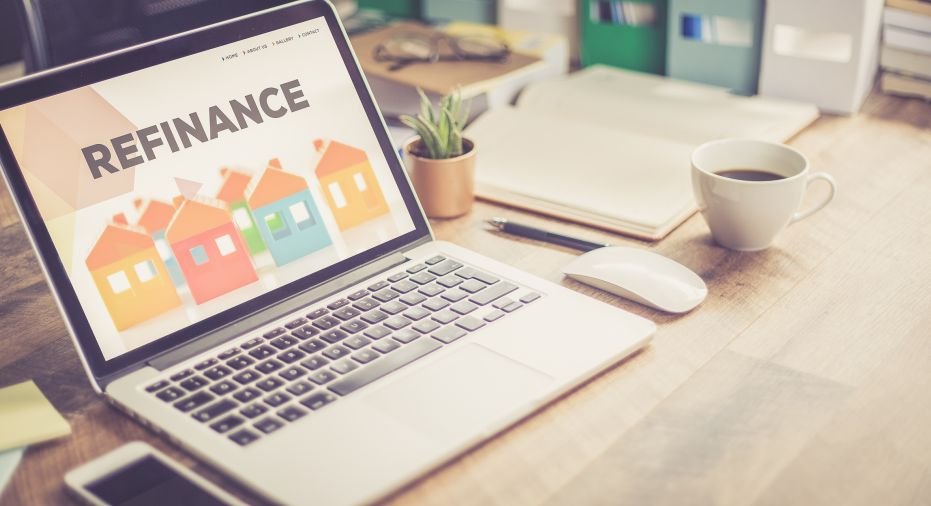 How Does Refinancing a Mortgage Work?