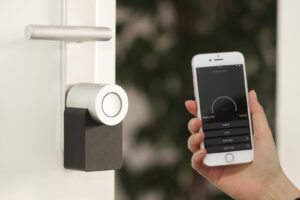 12 Benefits of Electronic Door Locks