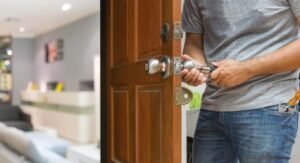 Prefer Hiring the 24-Hour Locksmith Services For Your Convenience