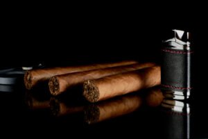 Qualities of the Best Cigar Lighters for 2021