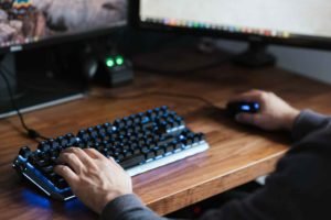 5 Ways to Safely Clean Your Gaming Keyboards and Keypads