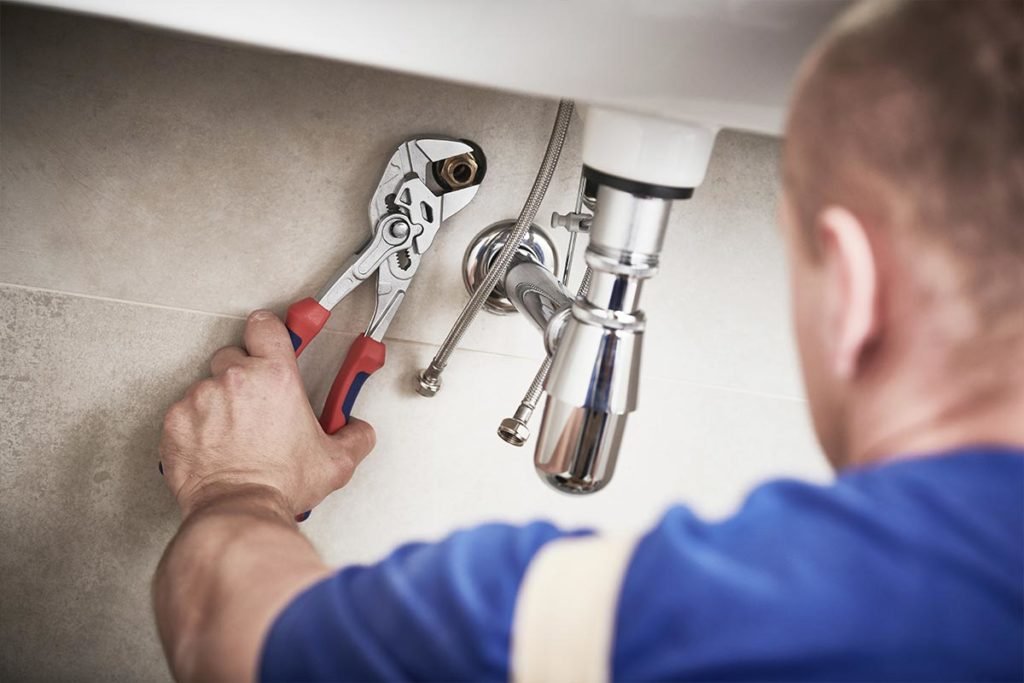 The Top Four Situations Where You Should Call a Plumber