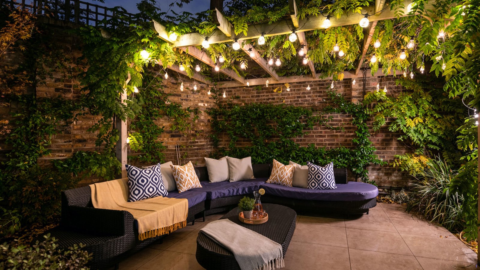 5 Exquisite garden lighting ideas for your garden