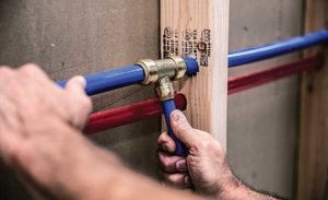 A pex adopter is what? What advantages do pex adapters offer?
