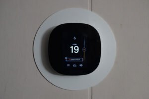 How To Choose the Right Thermostat for Your Home