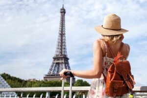 10 Tips For Traveling In Style This Summer