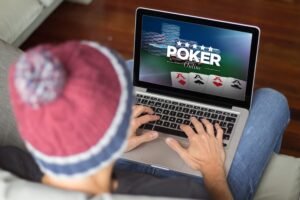 Advantages of Playing Poker Online: A Guide for Advanced Players